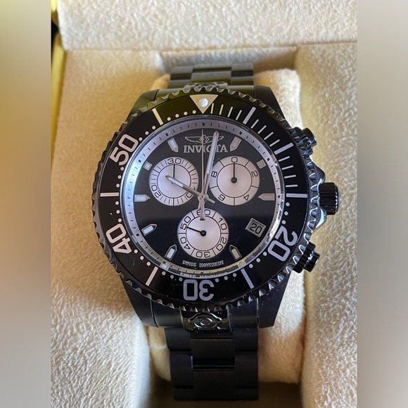 Invicta Pro Divers watch black finish chronograph - Picture 1 of 3